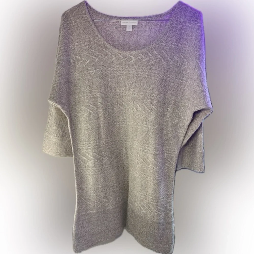 New York & Company Light Gray Women's Sweater